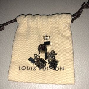 💯 Authentic Louis Vuitton Gamble earrings